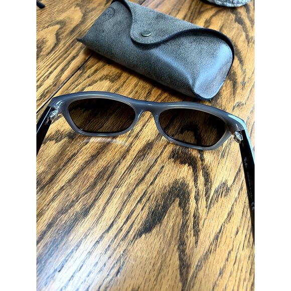 Brand new custom men's Wayfarer Ray-Bans Medium - Picture 4 of 5